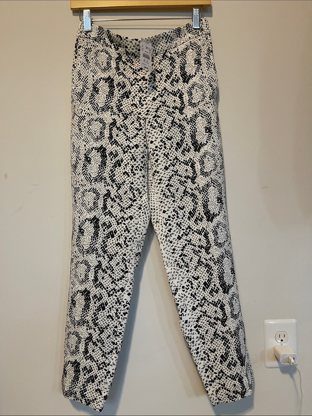 NWT J.Crew Factory Jamie Pant Snakeskin Print 
Size 4